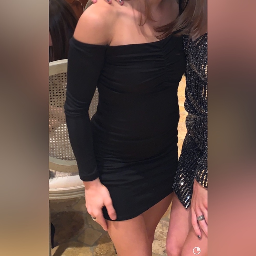 Great dress for formals or a nice wedding! Or graduation dress!